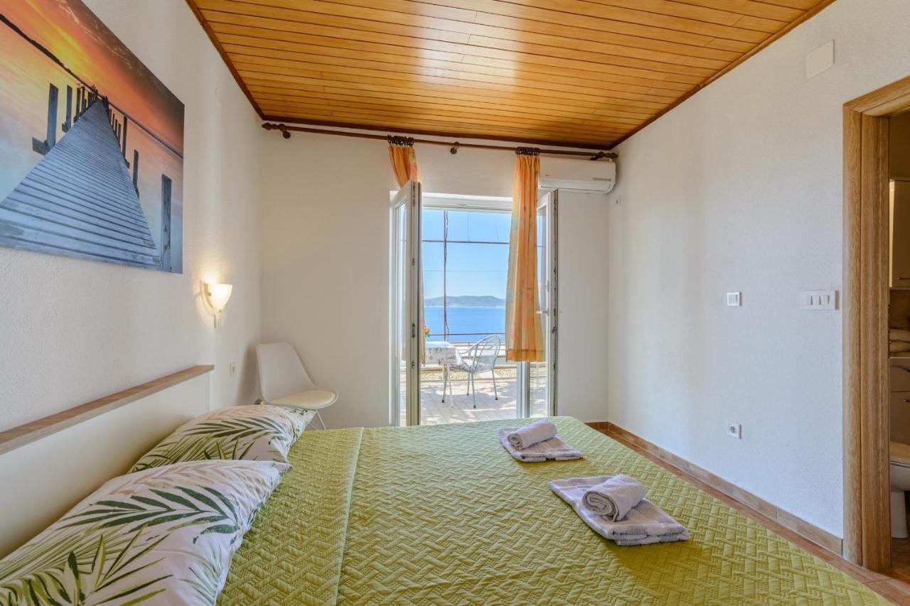 Rooms Sani Brela Bagian luar foto