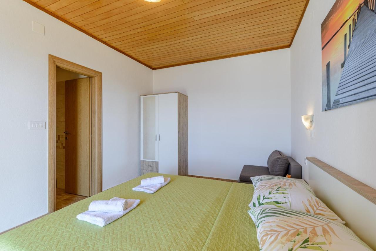 Rooms Sani Brela Bagian luar foto