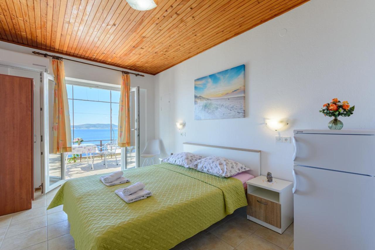 Rooms Sani Brela Bagian luar foto